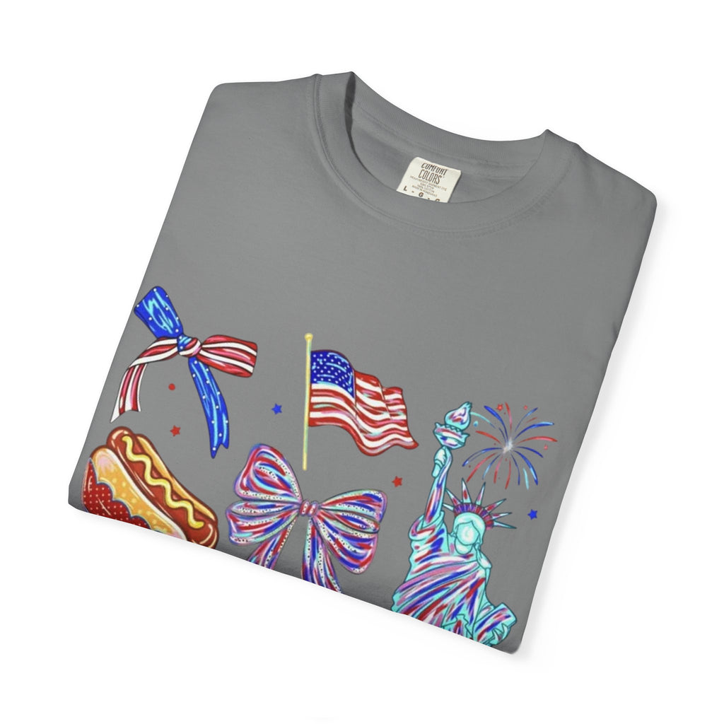 Statue of Liberty, Fireworks & Flags- Tee