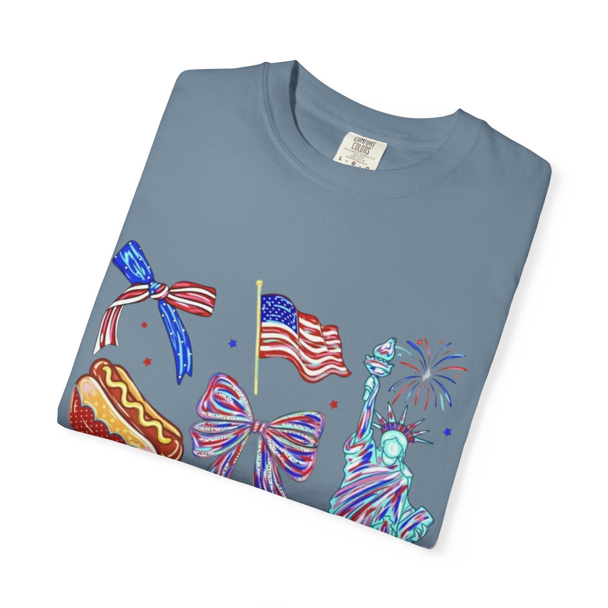 Statue of Liberty, Fireworks & Flags- Tee