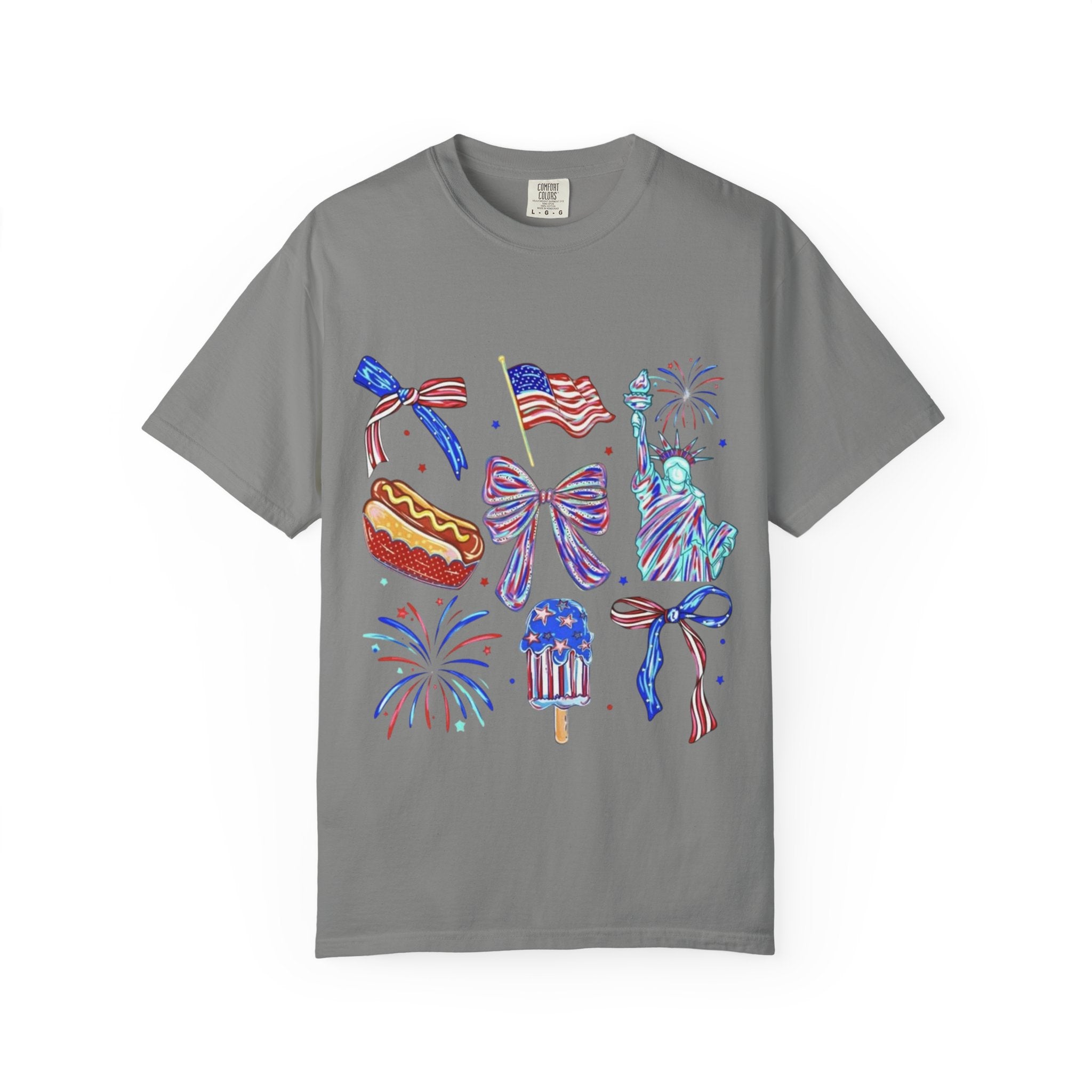 Statue of Liberty, Fireworks & Flags- Tee