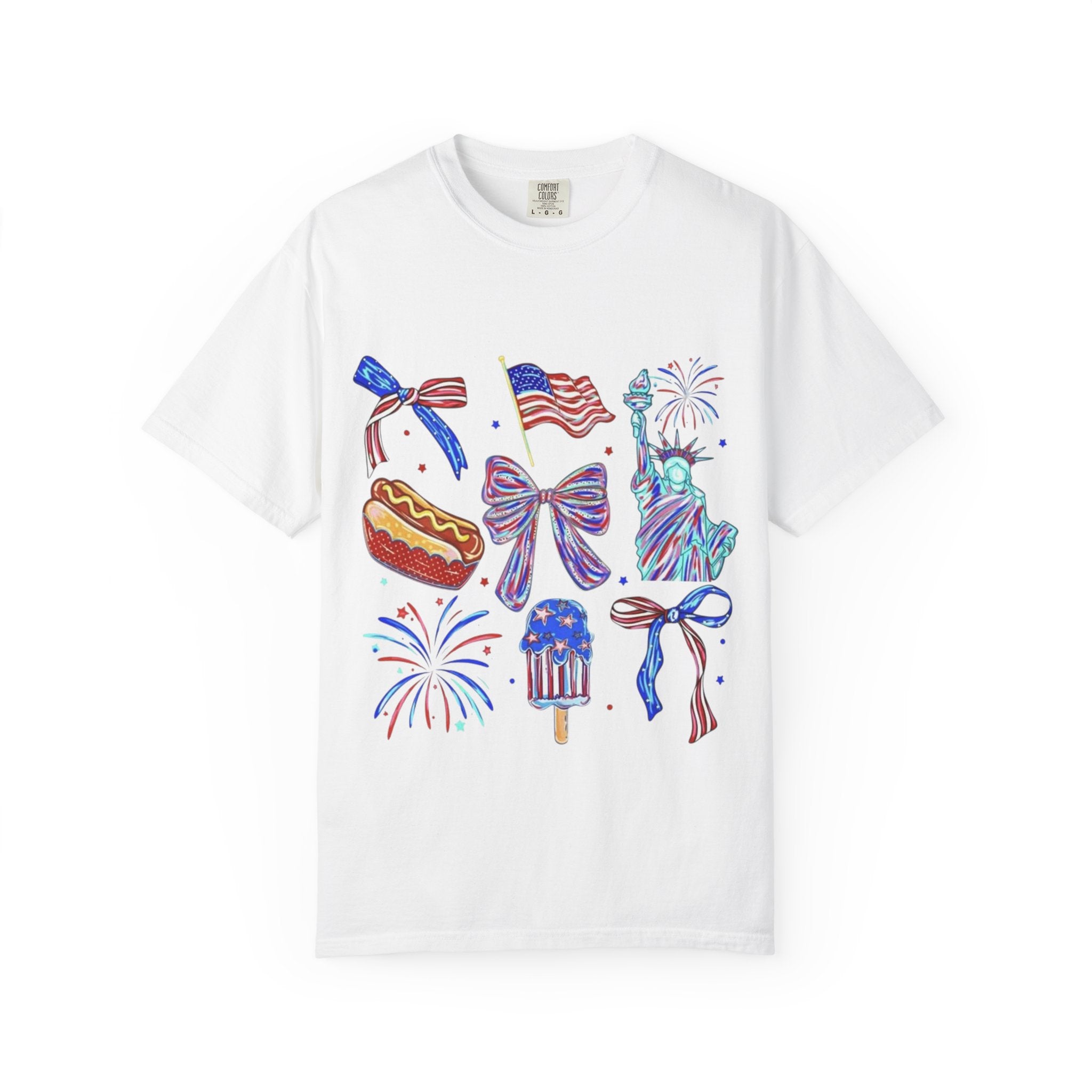 Statue of Liberty, Fireworks & Flags- Tee