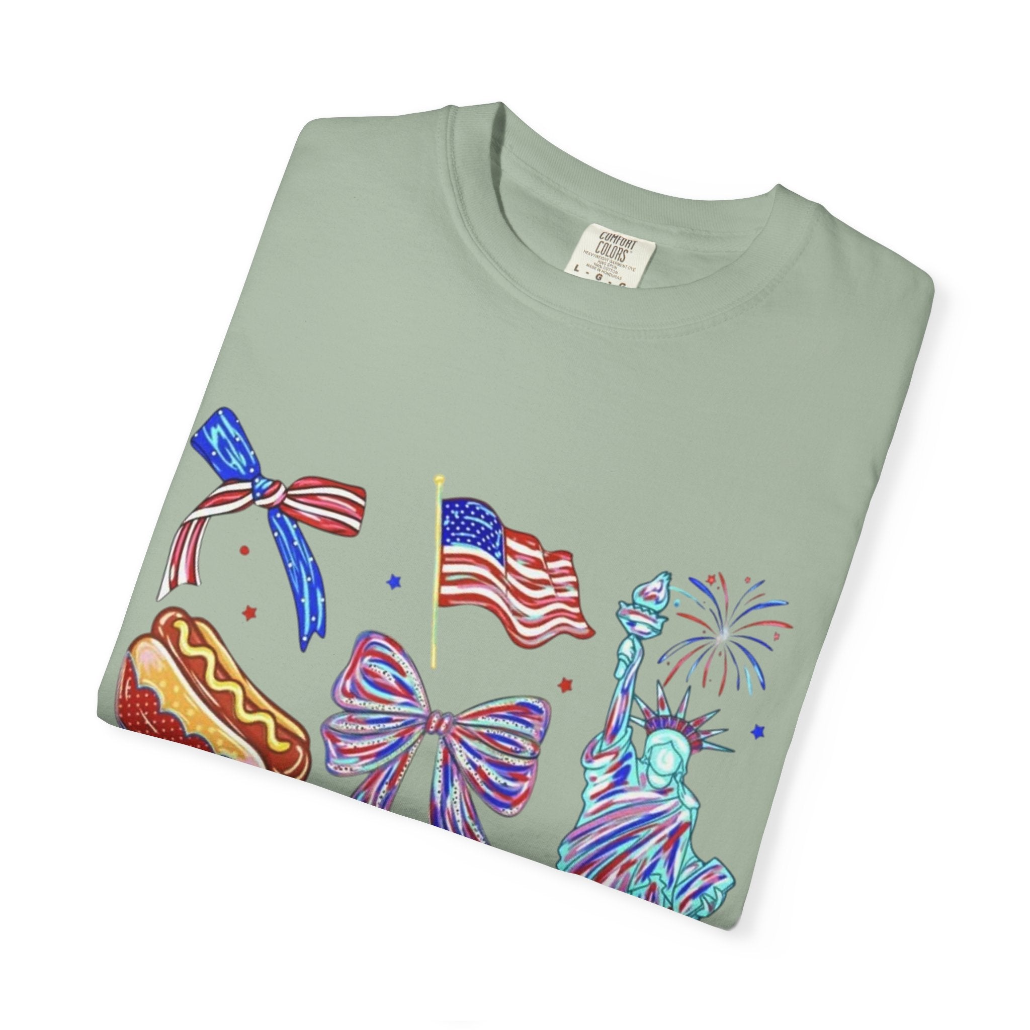Statue of Liberty, Fireworks & Flags- Tee