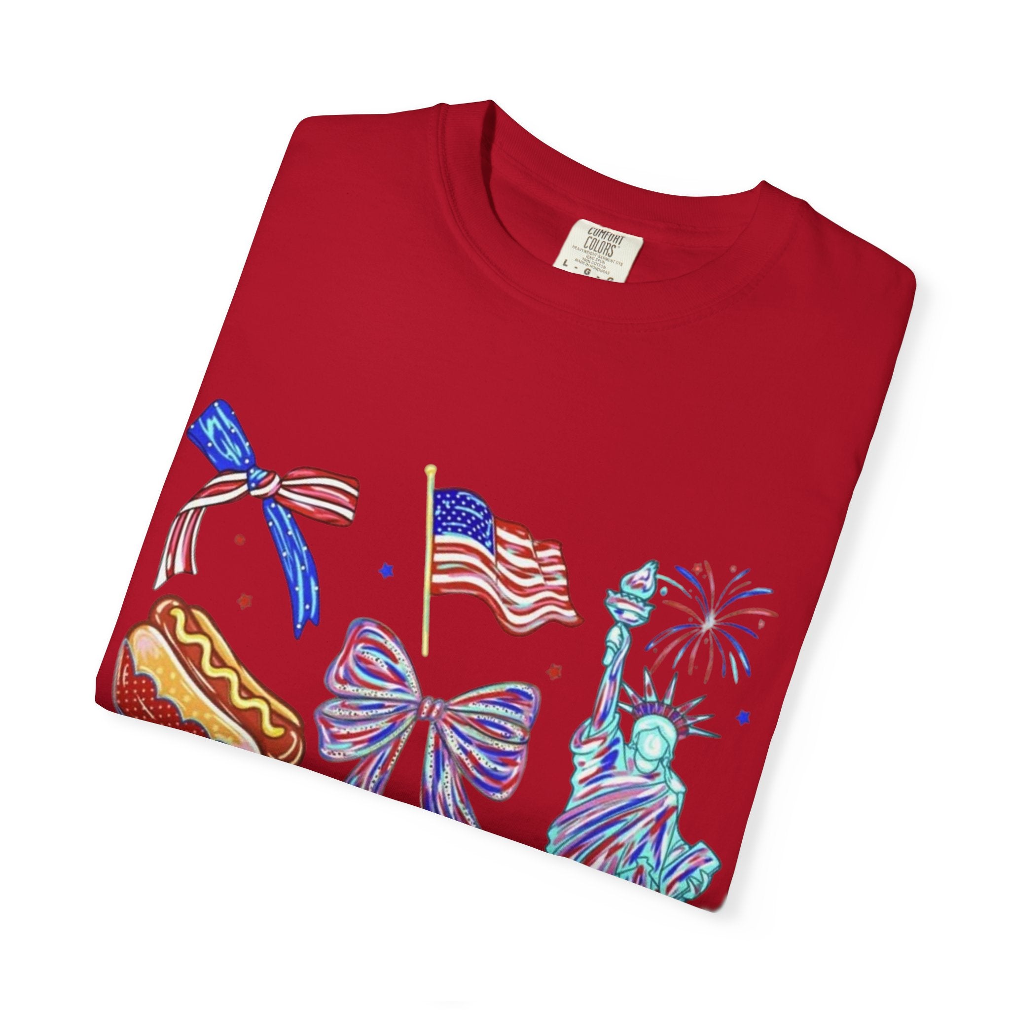 Statue of Liberty, Fireworks & Flags- Tee