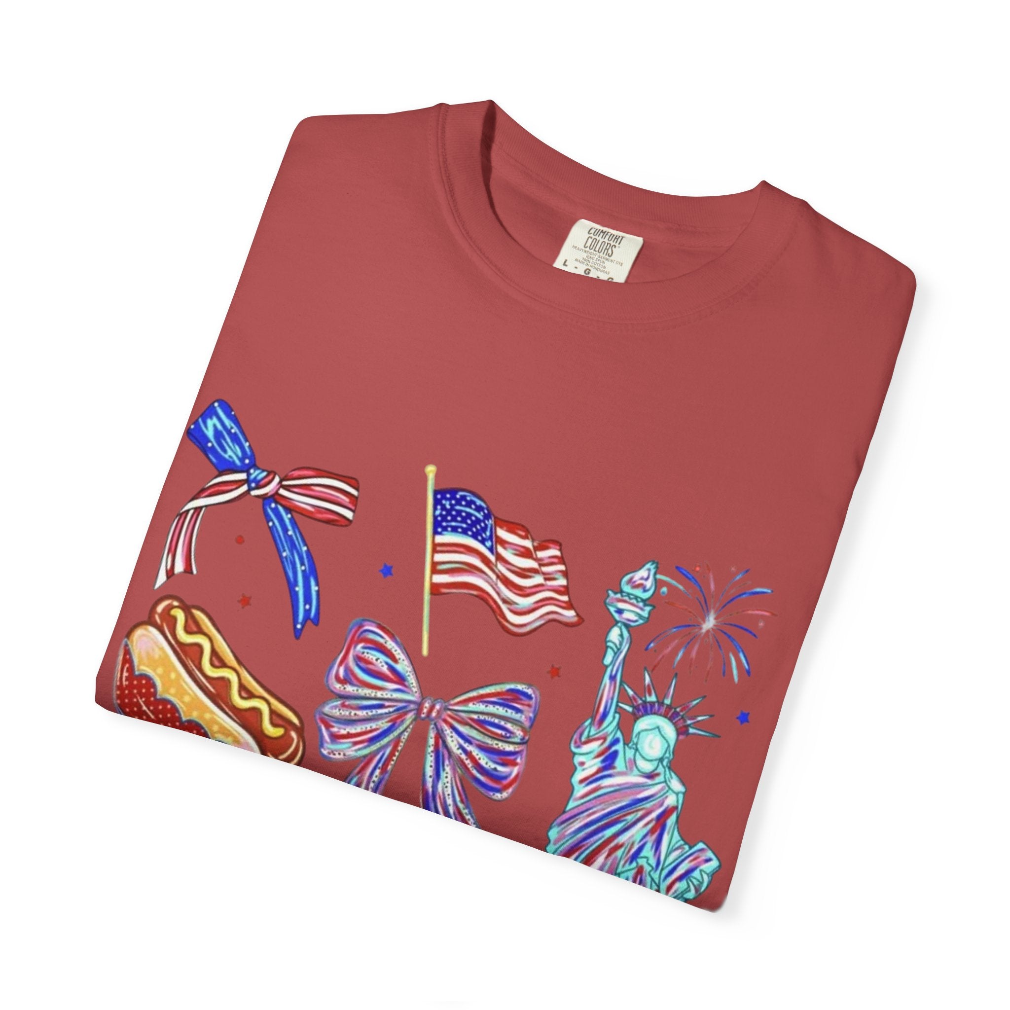 Statue of Liberty, Fireworks & Flags- Tee