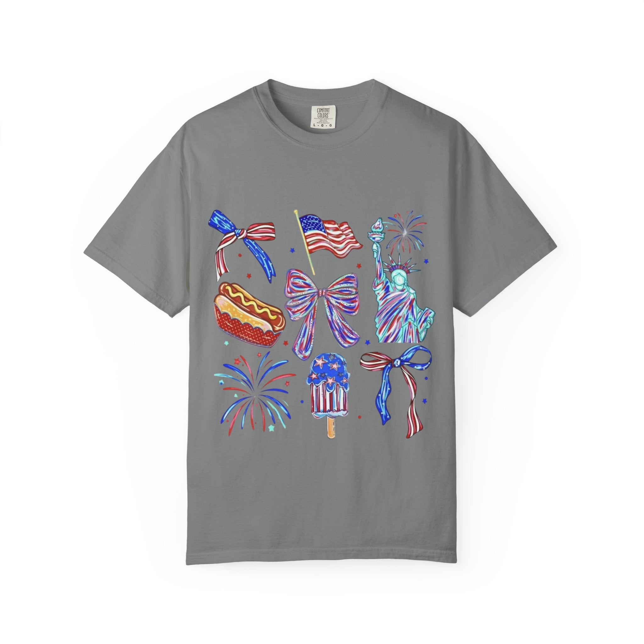 Statue of Liberty, Fireworks & Flags- Tee
