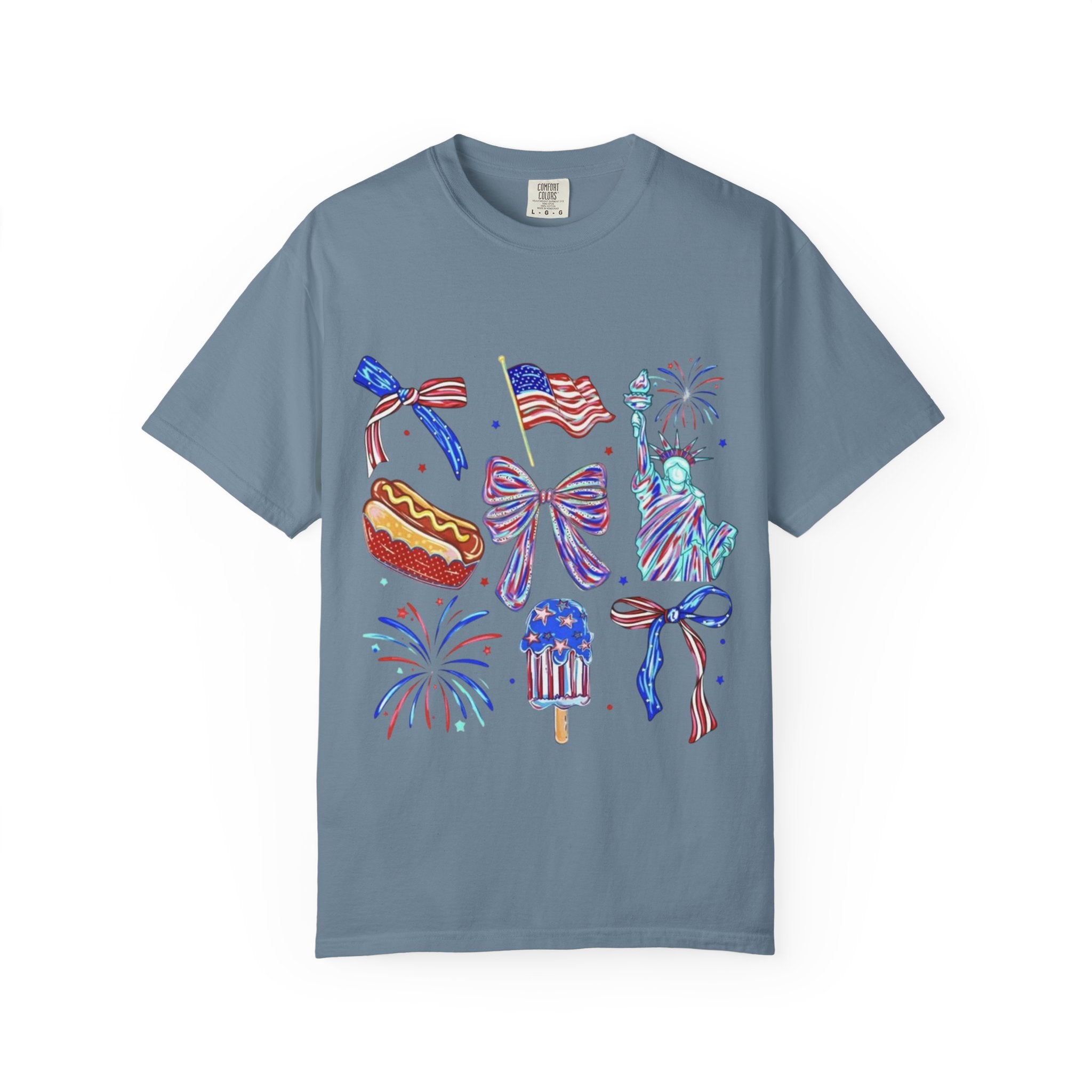 Statue of Liberty, Fireworks & Flags- Tee