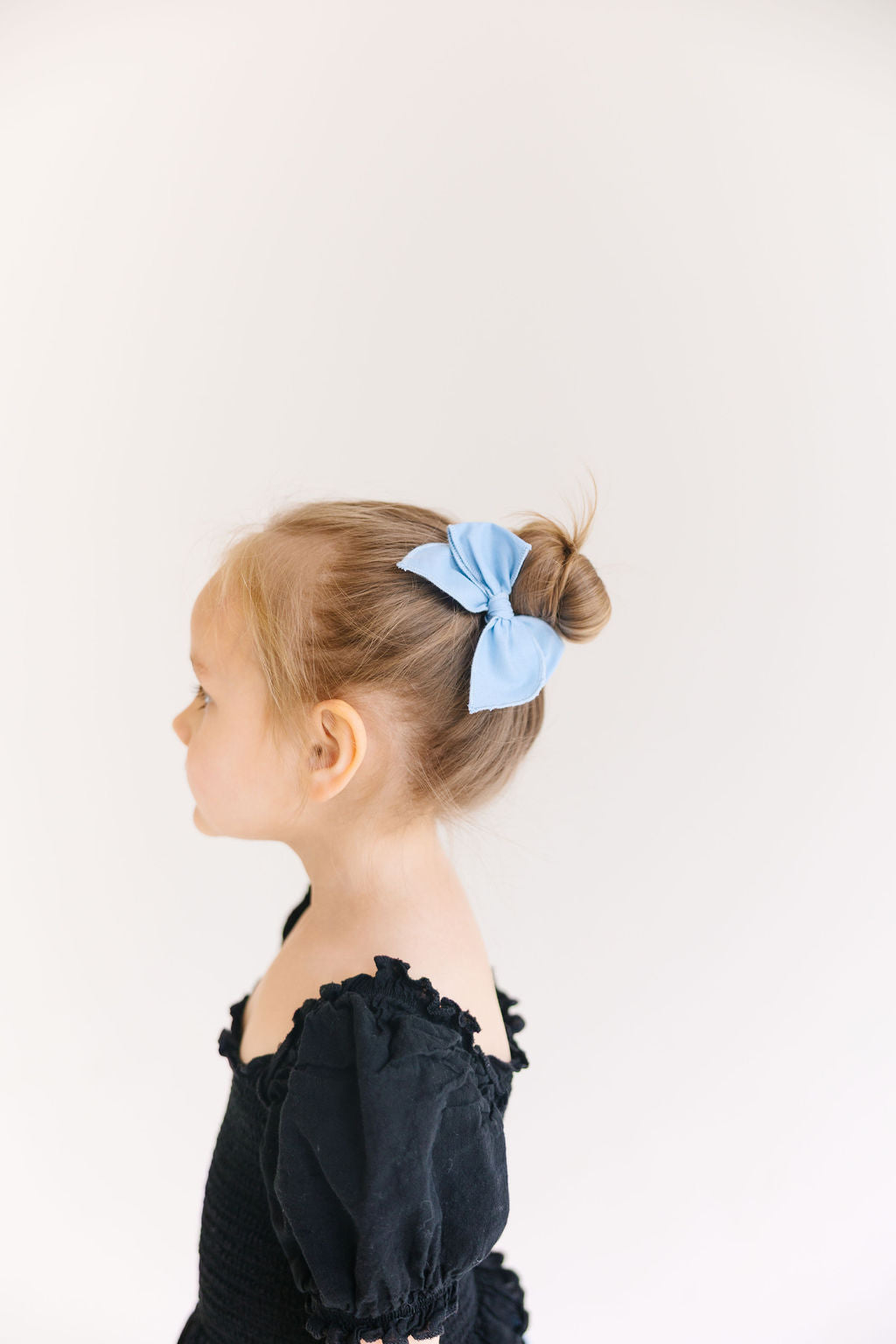 White Solid Small Bow